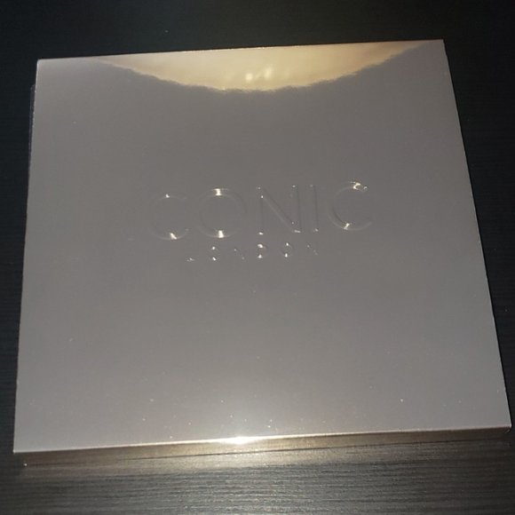 ICONIC LONDON  Nice To Naughty Eyeshadow Palette $70 - Picture 10 of 10